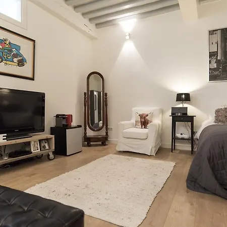 Апартаменты 6 Min From Central Station And Dam Square Амстердам